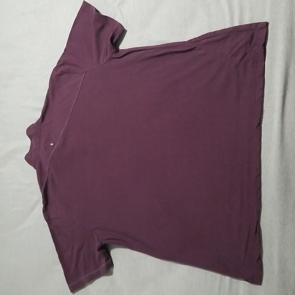 4 men tops Volcom and Billabong - Picture 13 of 16